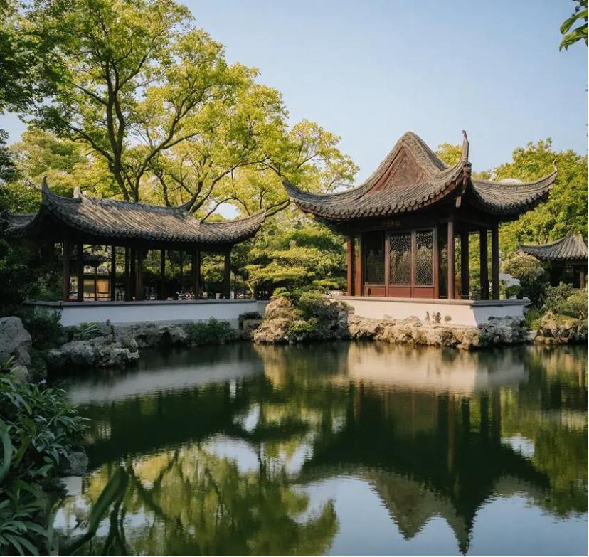 雅安雨城陌路餐饮有限公司